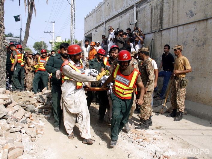 В пакистанском Пенджабе убиты министр внутренних дел провинции и еще восемь человек