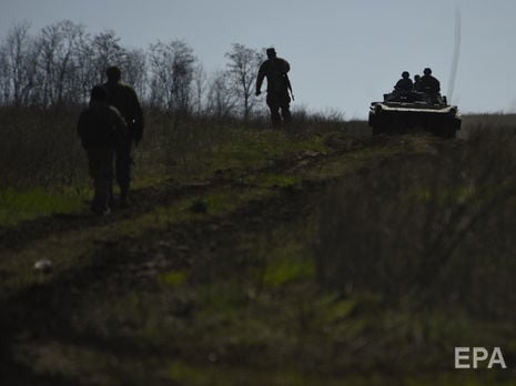 За сутки на Донбассе противник 12 раз обстрелял позиции украинских военных. Уничтожены пятеро оккупантов – штаб ООС