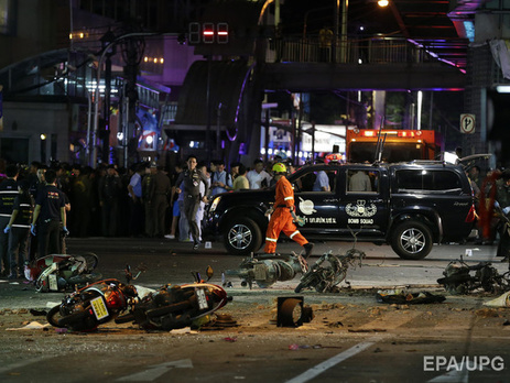 Дайджест 17 августа: Взрыв в Бангкоке, траур по погибшим в Сартане, НБУ запретил досрочно забирать депозиты