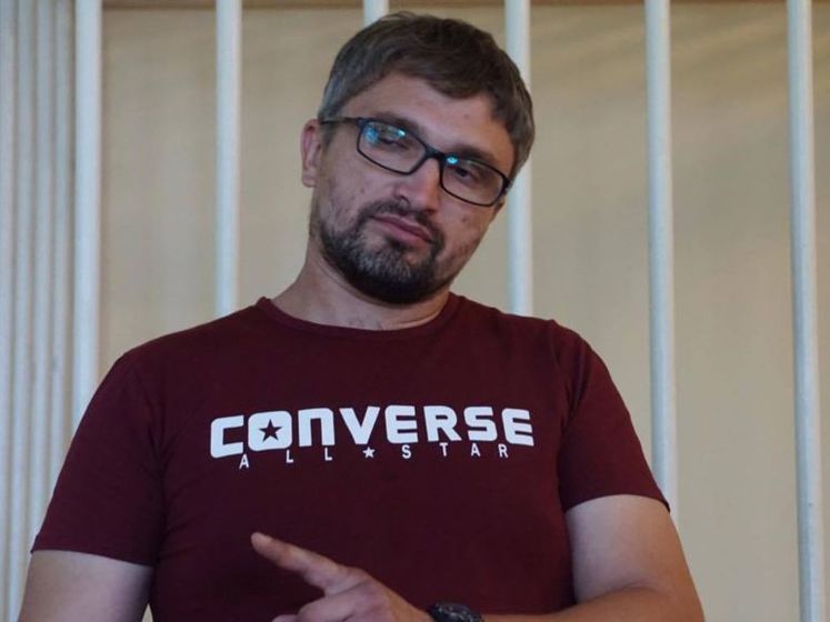 В оккупированном Крыму "суд" продлил арест блогеру Мемедеминову