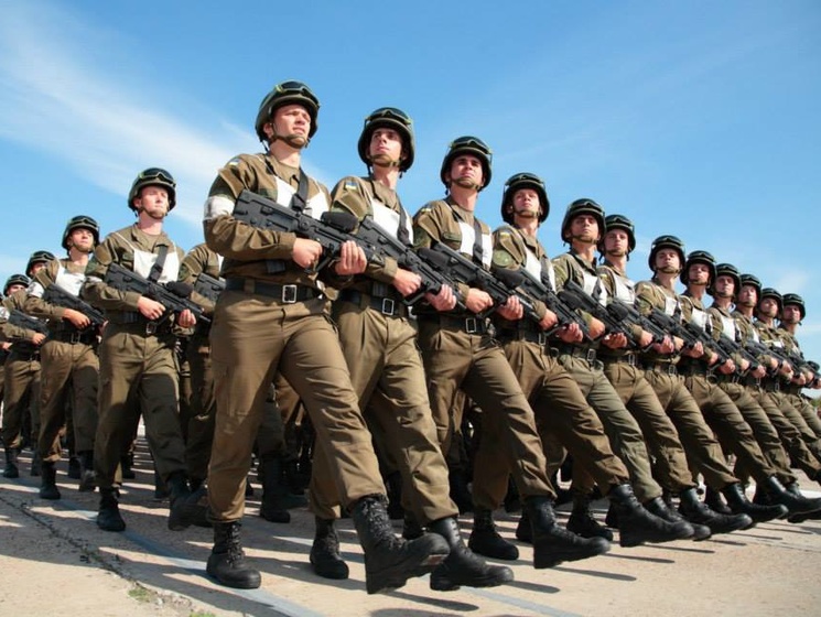 В марше на День Независимости в Киеве будут участвовать 2,3 тыс. военных