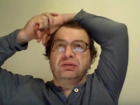 Мавроди запустил финансовую пирамиду МММ в ЮАР