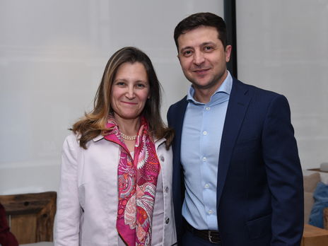 ﻿Зеленський обговорив із Фріланд боротьбу з корупцією та війну на Донбасі