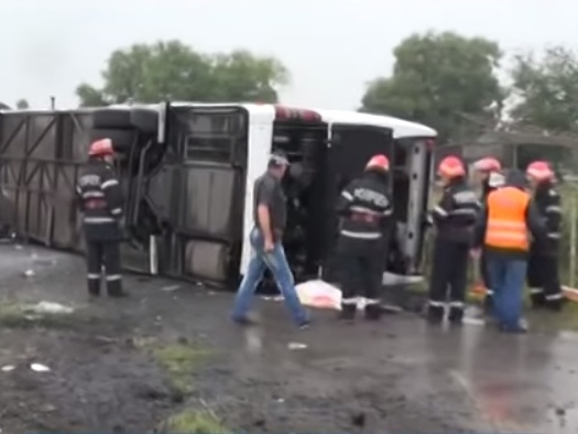 МИД: В Румынии перевернулся автобус с украинцам, погибли два человека