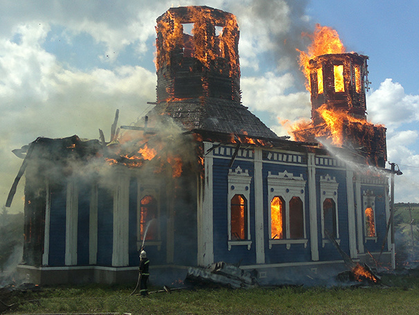 В Николаевской области сгорела церковь. Видео