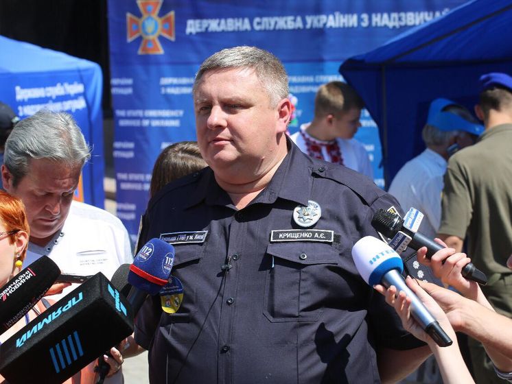 Крищенко заявил, что в полиции на Бережную составили админпротокол, после чего отпустили