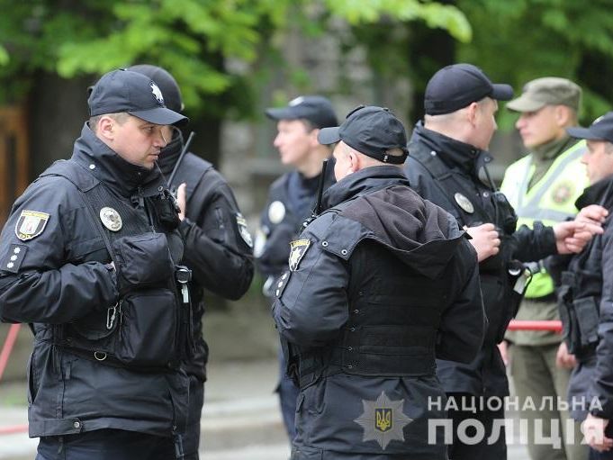 В Киеве на акциях 9 мая серьезных нарушений не было, ограничения на дорогах сняты – Крищенко