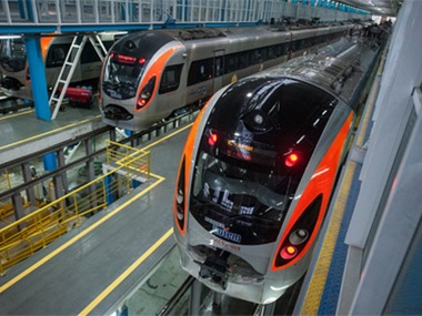 "Укрзалізниця" объяснила причины прекращения работы поездов Hyundai