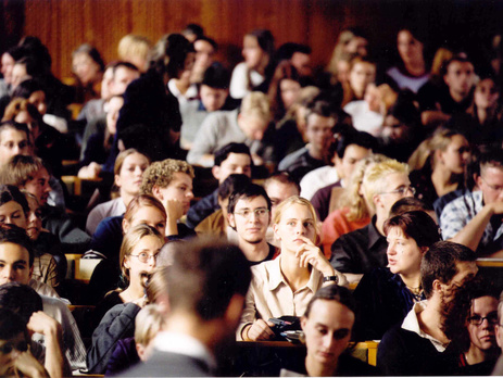 Минобразования: Почти тысяча жителей Крыма будут учиться в украинских вузах