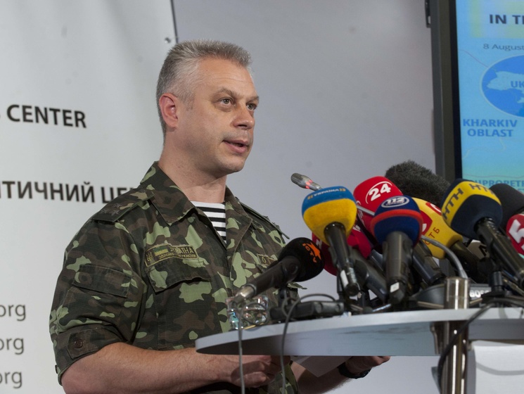 Спикер АП Лысенко: Впервые за много дней в районе Счастья и Станицы Луганской не было зафиксировано обстрелов боевиков