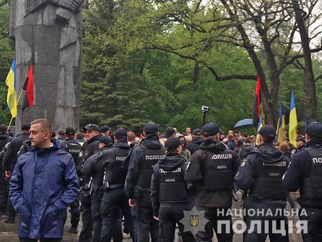 В памятных мероприятиях 9 мая в Украине приняло участие 700 тыс. человек – Нацполиция