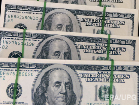 Нацбанк опустил курс гривны к евро почти на 30 копеек