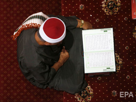 В Лондоне мужчина открыл стрельбу у мечети, полиция считает, что оружие стрелка было заряжено холостыми