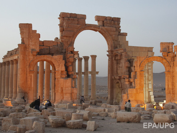 Боевики ИГИЛ взорвали древний храм в Пальмире