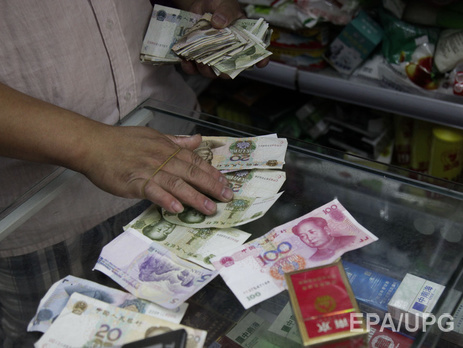 В Китае фондовый рынок обвалился на 8%