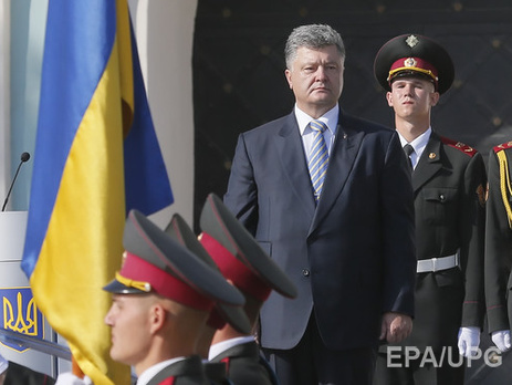 Порошенко: Верховная Рада через неделю рассмотрит изменения в Конституцию в части децентрализации