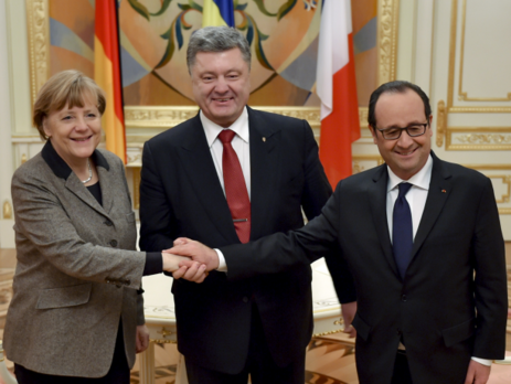 Порошенко в Берлине встретится с Меркель и Олландом