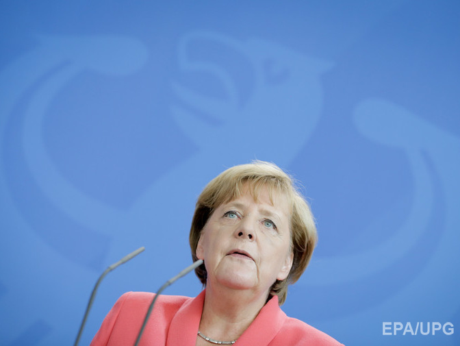 Меркель о переговорах по Донбассу: Россия должна следовать здравому смыслу