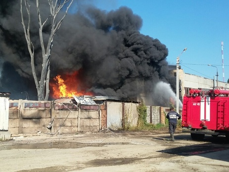 Госслужба по ЧС: В Буче произошел пожар на территории Научно-исследовательского института стеклопластиков