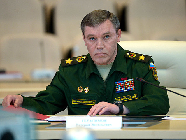 Военный прокурор Матиос: Начальнику Генштаба ВС РФ Герасимову доставили повестку почтой