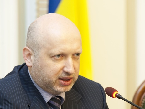 Турчинов: На Донбассе нам противостоят армейские подразделения регулярной армии РФ, сформированные по модели 