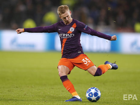 ﻿Українець Зінченко другий рік поспіль виграв чемпіонат Англії з футболу з 