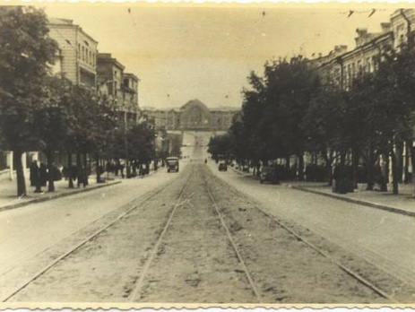 Киевлянка Хорошунова в дневнике 1941 года: Я отношусь к числу счастливцев, так как я работаю