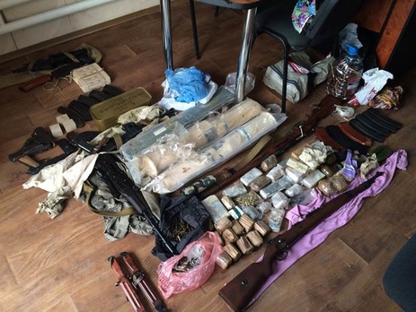 В Днепропетровской области СБУ разоблачила трех торговцев оружием