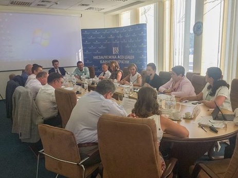 Нацбанк: В 2015 году количество ипотечных кредитов в долларах сократилось на 17,8 тыс