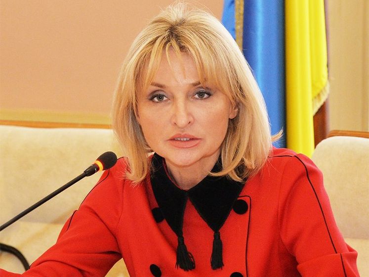 Парубий заявил, что на решение суда о незаконности выступлений Ирины Луценко на согласительных советах Рады подали апелляцию, и предоставил ей слово