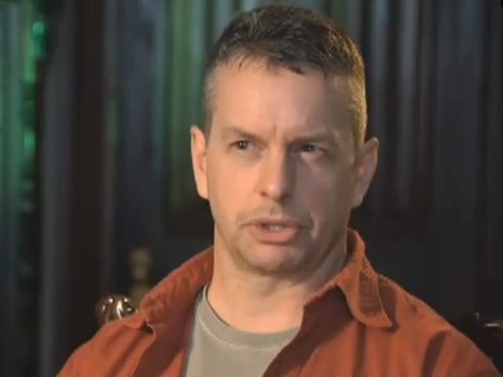 ﻿У США заарештували пілота в літаку, повному пасажирами. Його підозрюють у потрійному вбивстві