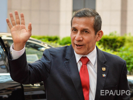 В Перу военным истребителям разрешили сбивать самолеты, перевозящие наркотики