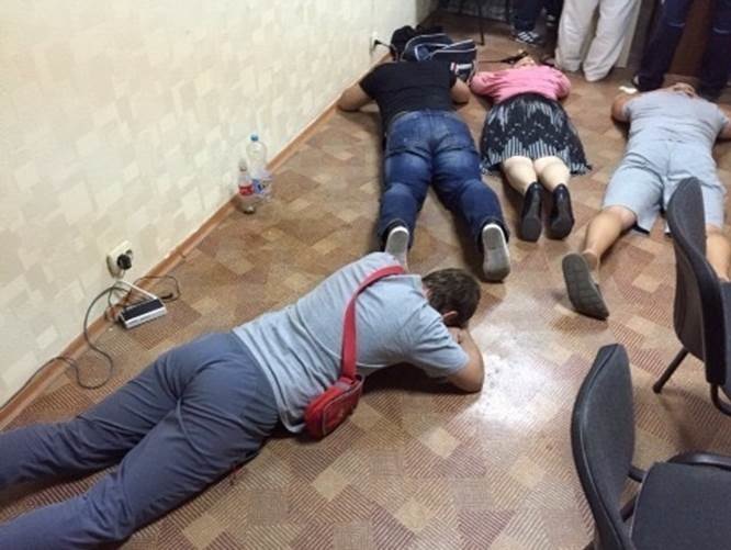 В Харькове правоохранители прекратили работу конвертцентра, который обслуживал террористов "ЛНР"