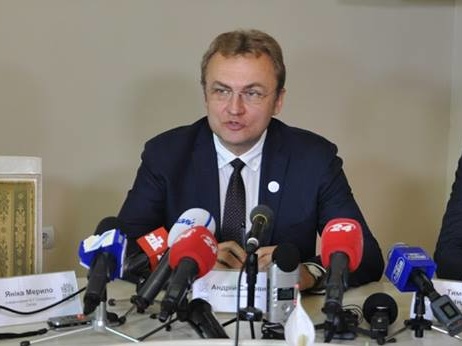 ГПУ допросила Садового в связи с его заявлением о попытке подкупа нардепов накануне голосования за изменения в Конституцию