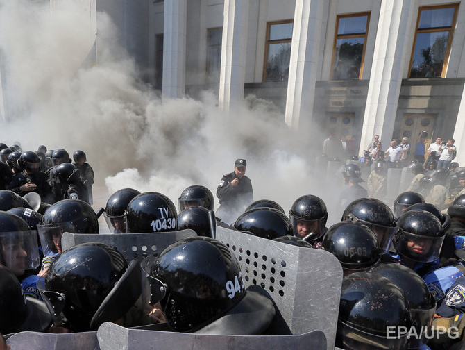 МВД: Из-за вчерашних столкновений Киев усиленно охраняют 5000 силовиков