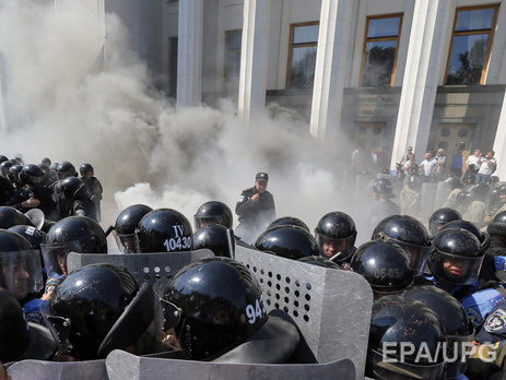 МВД: Из-за вчерашних столкновений Киев усиленно охраняют 5000 силовиков