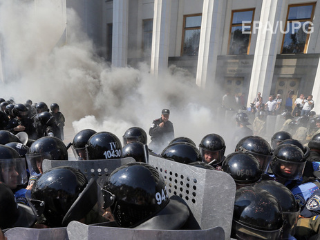 Антон Геращенко: Погибший под Радой нацгвардеец получил осколочное, а не пулевое ранение