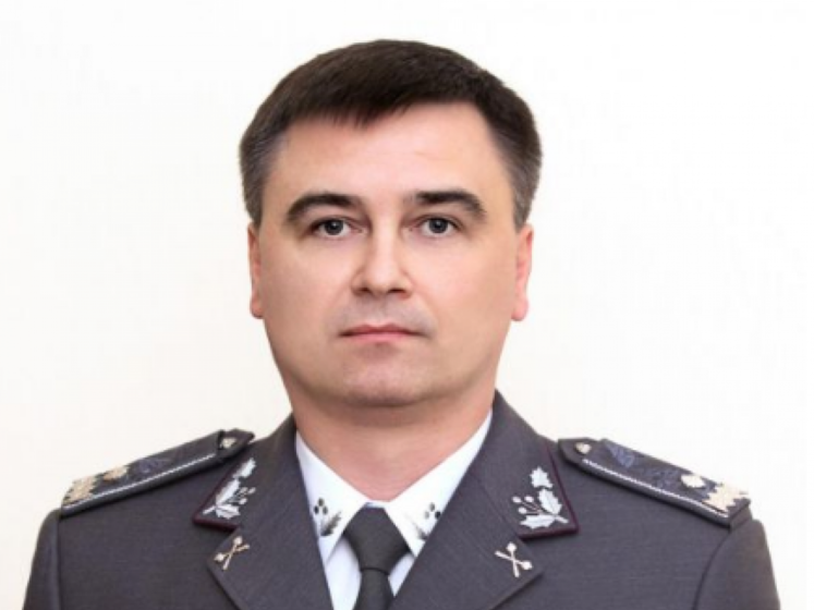 Порошенко официально уволил своего охранника, чтобы присвоить ему звание генерал-лейтенанта – Бутусов