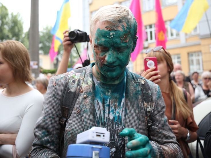 В Киеве задержали мужчину, который в прошлом году облил Шабунина зеленкой &ndash; Нацполиция