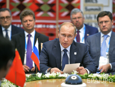 Bloomberg: Проблемы экономики Китая бьют по цене на нефть, толкая Россию в еще более глубокую рецессию