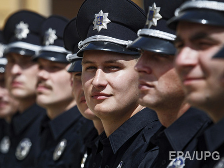 Аваков: На улицы Харькова полицейские выйдут 26 сентября, в тот же день начнется набор в Славянске