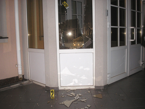 В Ровно произошел взрыв у здания облпрокуратуры