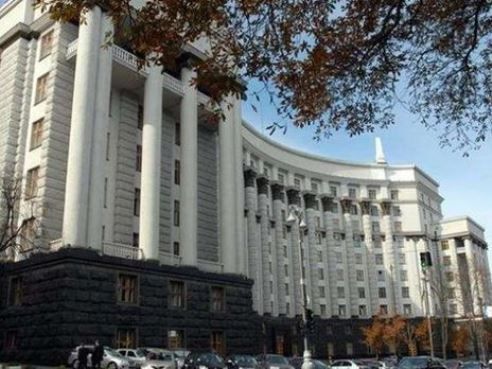 Кабмин утвердил предельную численность работников Государственной налоговой службы Украины