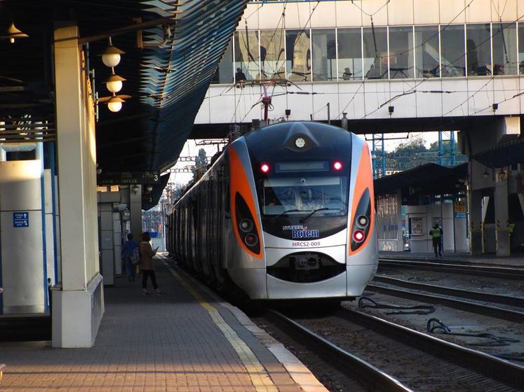 "Укрзалізниця" в качестве эксперимента с 1 июня начнет отказываться от ковров в поездах – СМИ