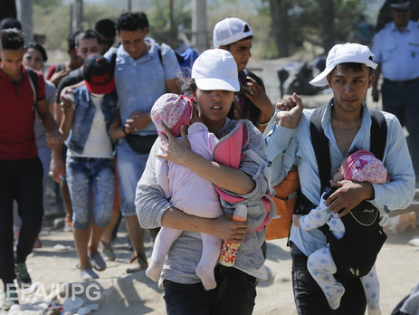 Туск не намерен созывать экстренный саммит ЕС из-за кризиса мигрантов