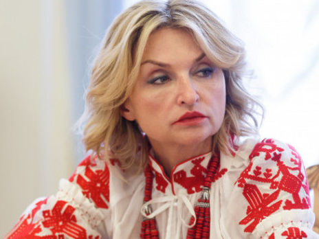 ﻿Ірина Луценко оголосила, що йде з посади представника президента в Раді