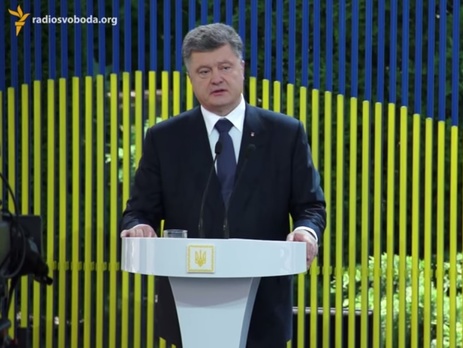 СМИ: Порошенко до сих пор владеет 10 компаниями через свой фонд и одной напрямую, у него двое партнеров. Видео