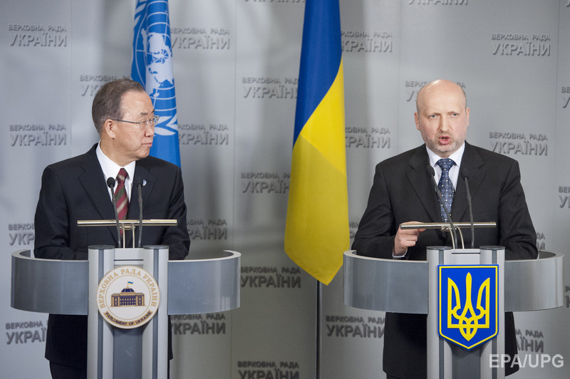 Турчинов: На границе с Украиной сосредоточены около 53 тысяч военных