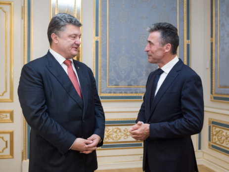Порошенко провел встречу с бывшим генсеком НАТО