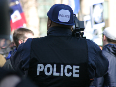 В США полицейские застрелили мужчину, захватившего заложников в ресторане